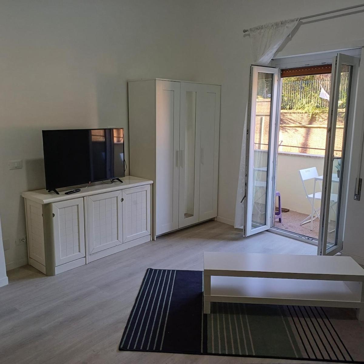 Apartment Marrucini Garden Rome