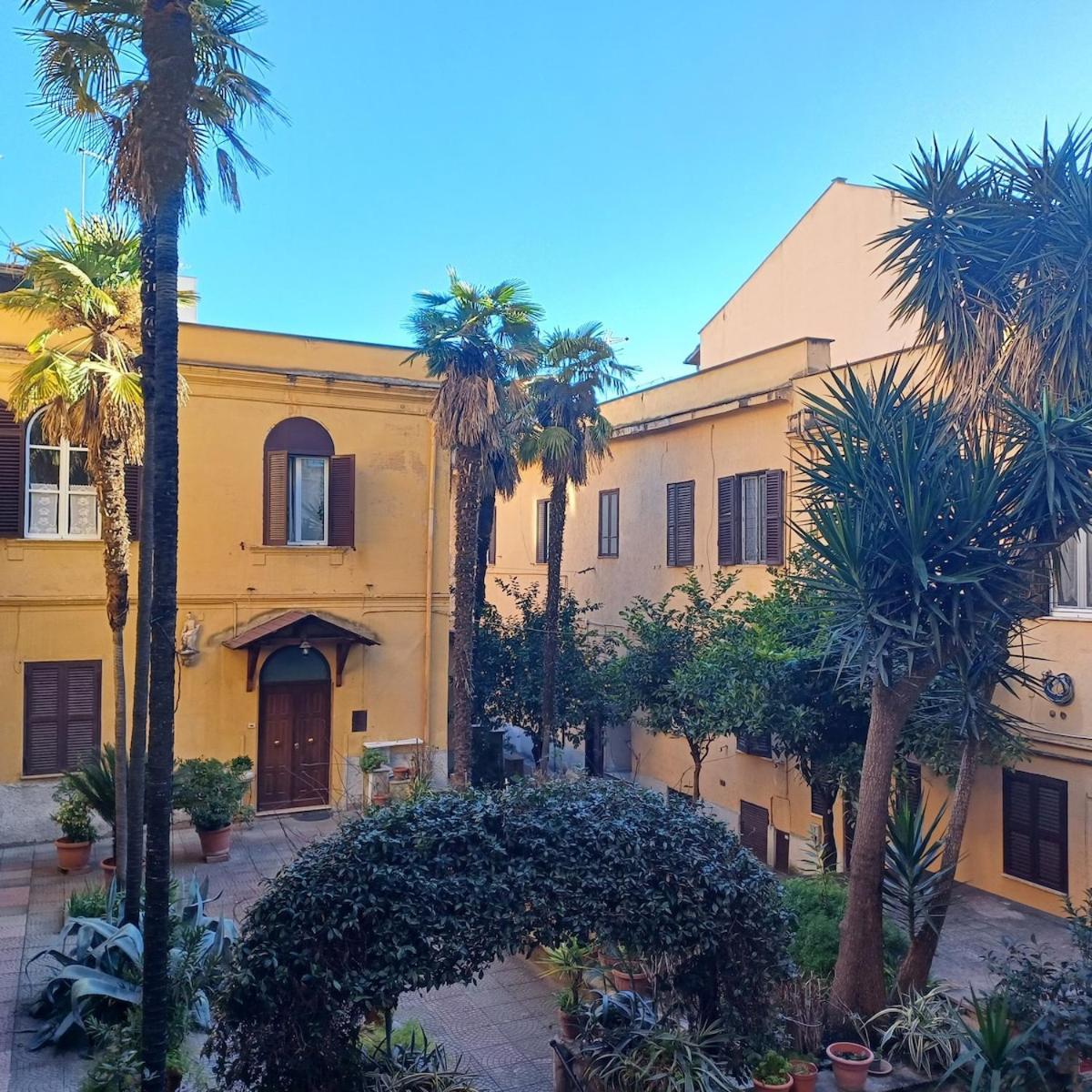 Marrucini Garden * Rome